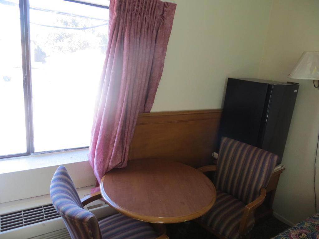 Bristol Motel Long Beach Room photo